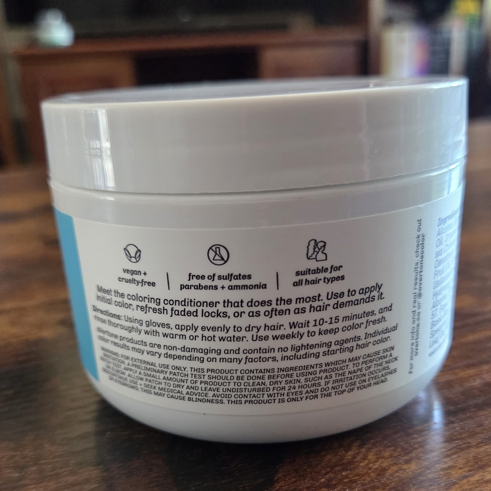 Overtone Vibrant Teal Coloring Conditioner 8 Oz. Container - Picture 3 of 6